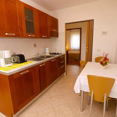Fuer 4 Personen Ca 42 Qm In Fazana, Istrien Istrische Riviera Fazana